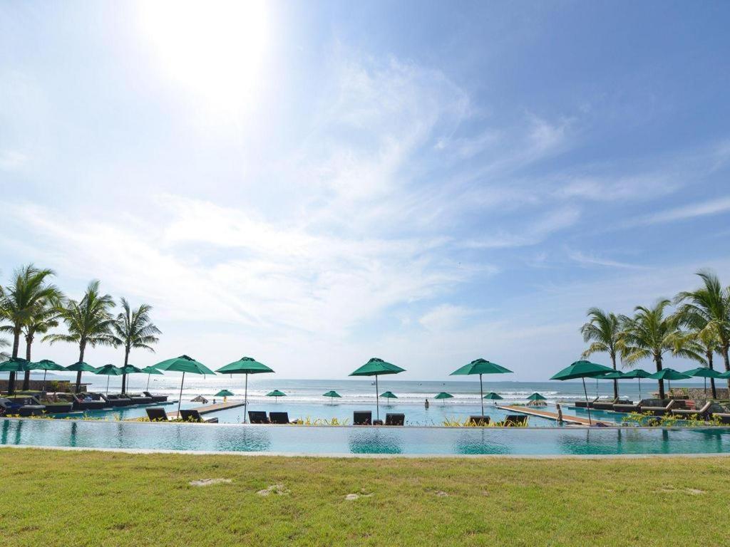 Ngwe Saung Yacht Club & Resort Нгве-Саунг Экстерьер фото