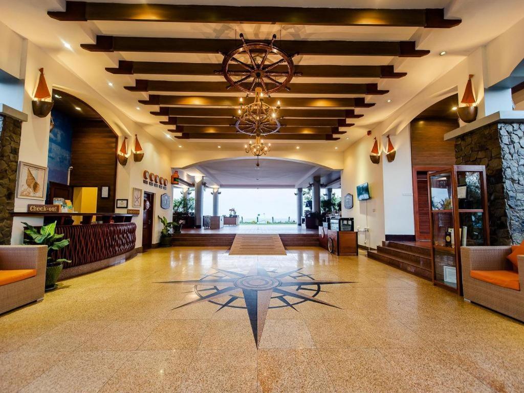 Ngwe Saung Yacht Club & Resort Нгве-Саунг Экстерьер фото